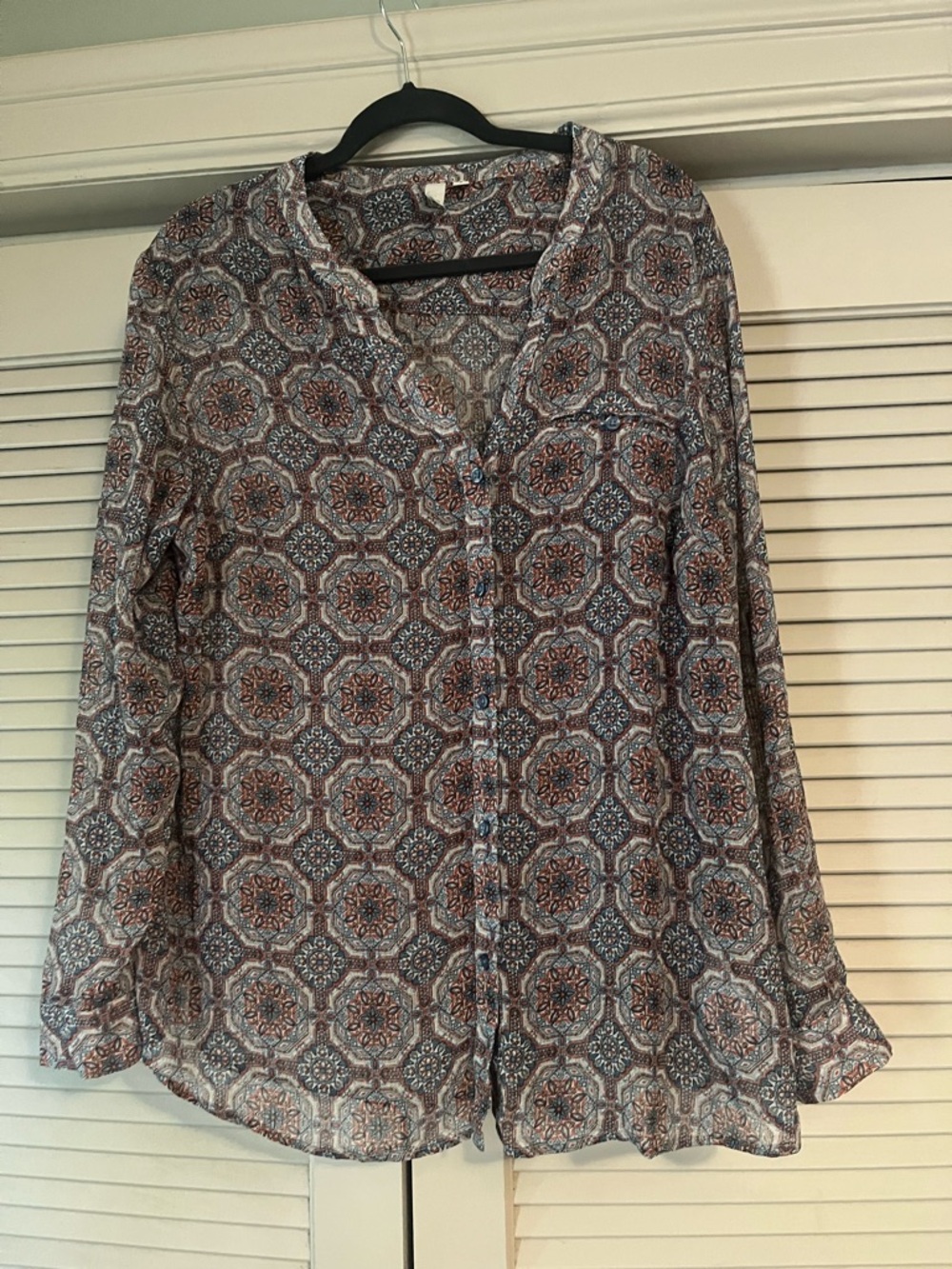 Kut from the Kloth Printed Button-Front Blouse in Blue and Brown